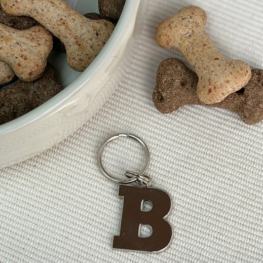 Pendant Letter B