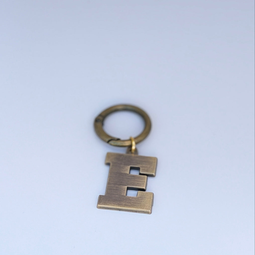 E Dog Tag in gold