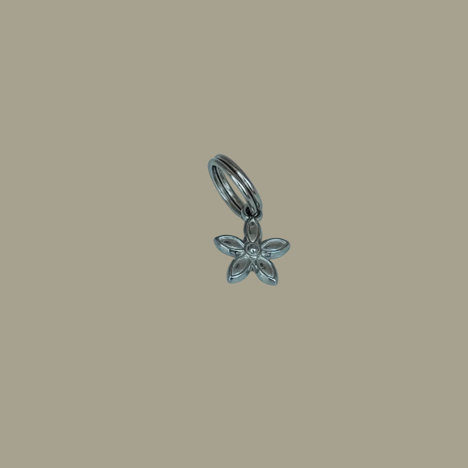 Charm in Shape of a Flower